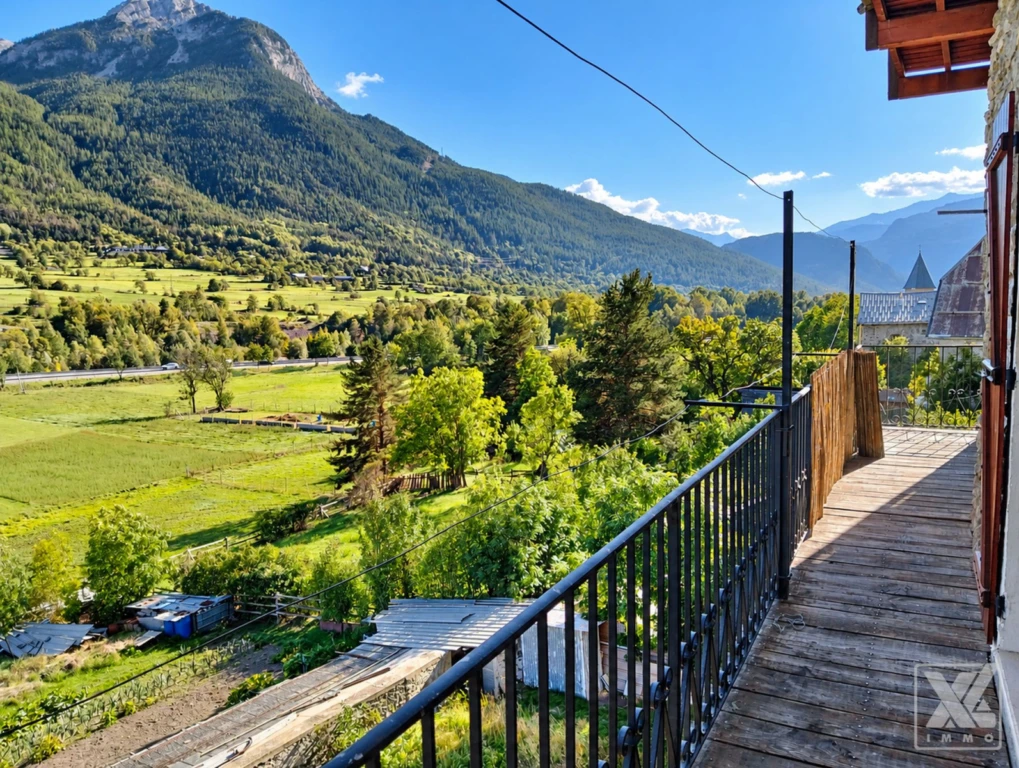 BRIANÇON SAINT-BLAISE – Spacieux T4 de 112 m² avec jardin et vue panoramique 12