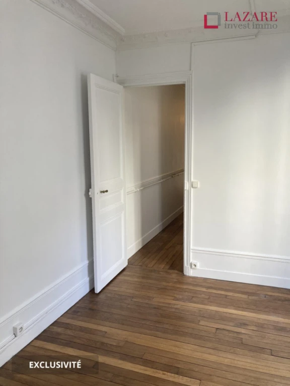A LOUER, Paris XVème, très beau T4 avec cave 21