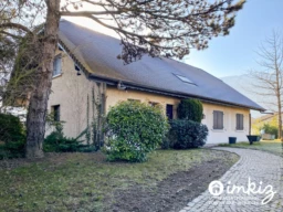 Maison familiale- Vue montagne, lumière et volumes 1