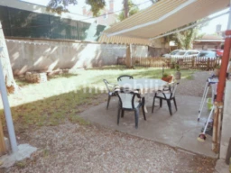 TERRASSE ET ESPACE VERT COTE