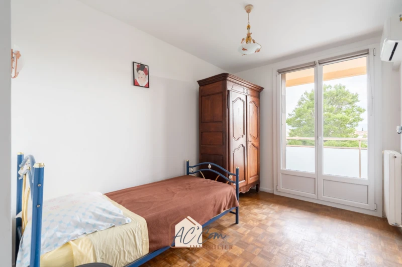 Chambre 3 - 9.32m2