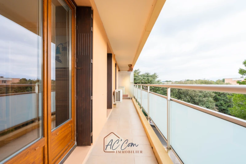 Balcon côté chambres