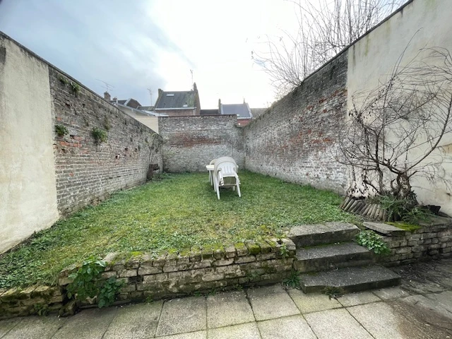 JARDIN PRIVATIF APPART 2 RDC