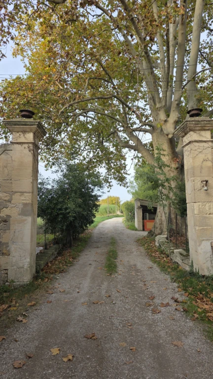 Entrée de la propriété