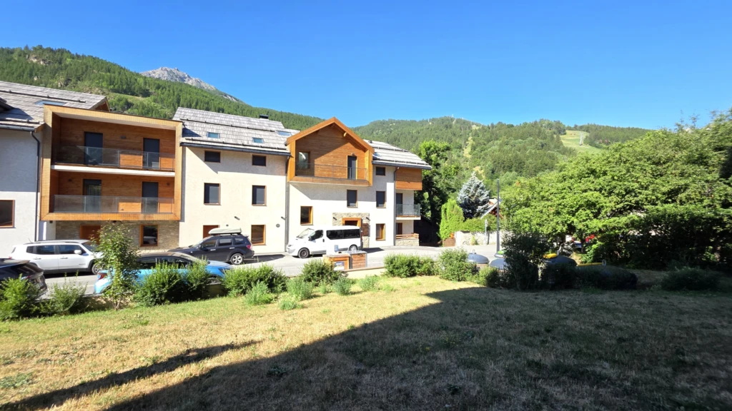 Vue plein Sud et jardin en copropriété