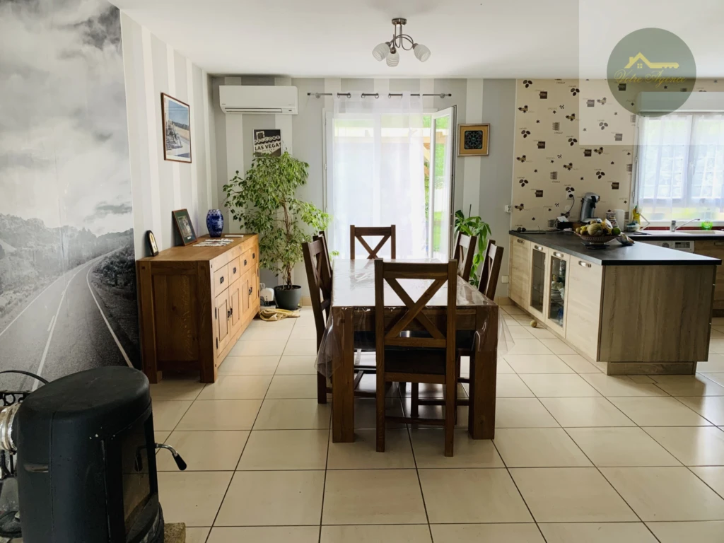 salon séjour avec poêle à bois
