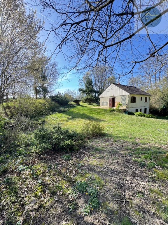 grand parc clos et arboré