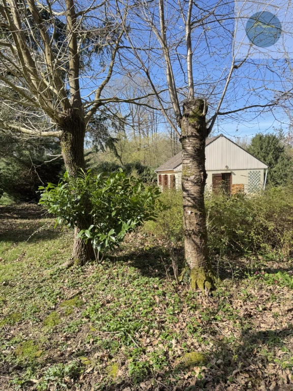 grand parc clos et arboré