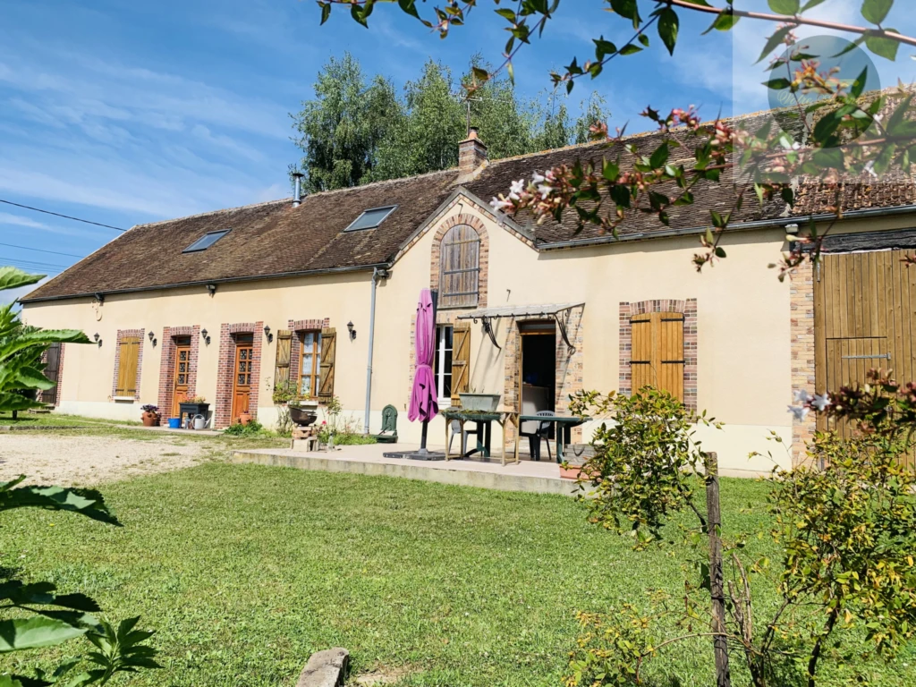 longère de 175 m2 offrant de nombreuses possibilités