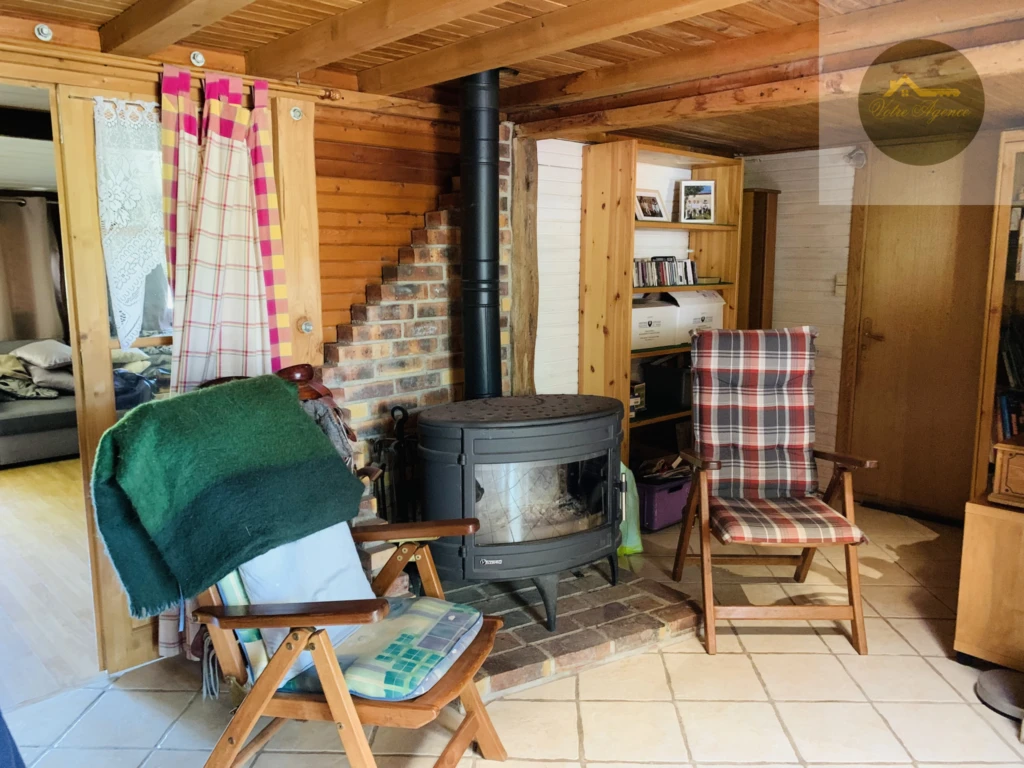 séjour salon avec poêle à bois