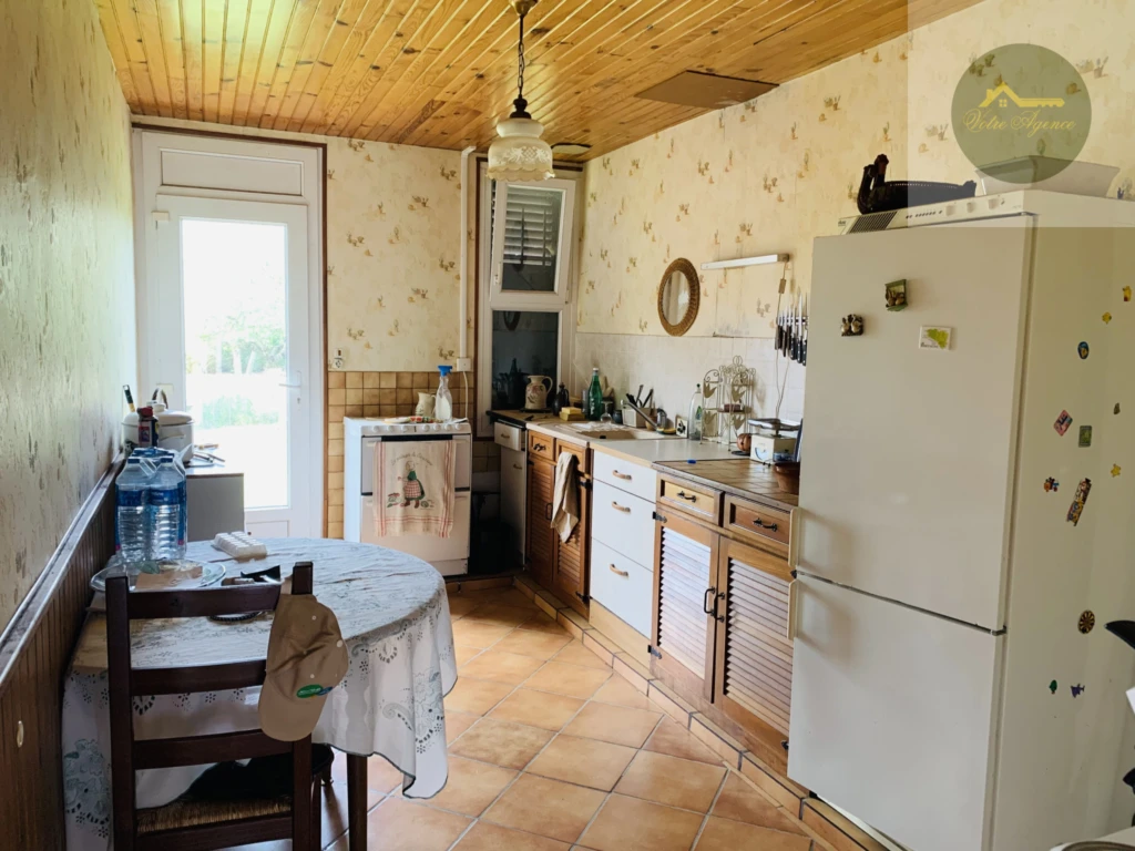 CUISINE AVEC ACCES TERRAIN