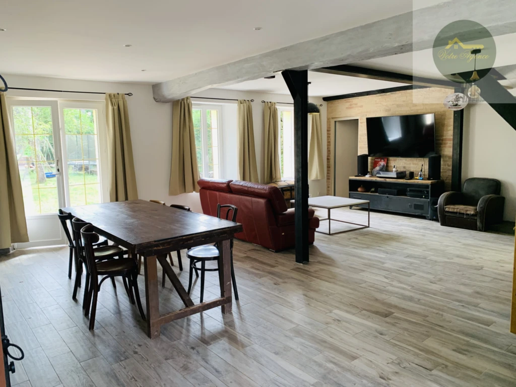 salon séjour avec poêle à bois