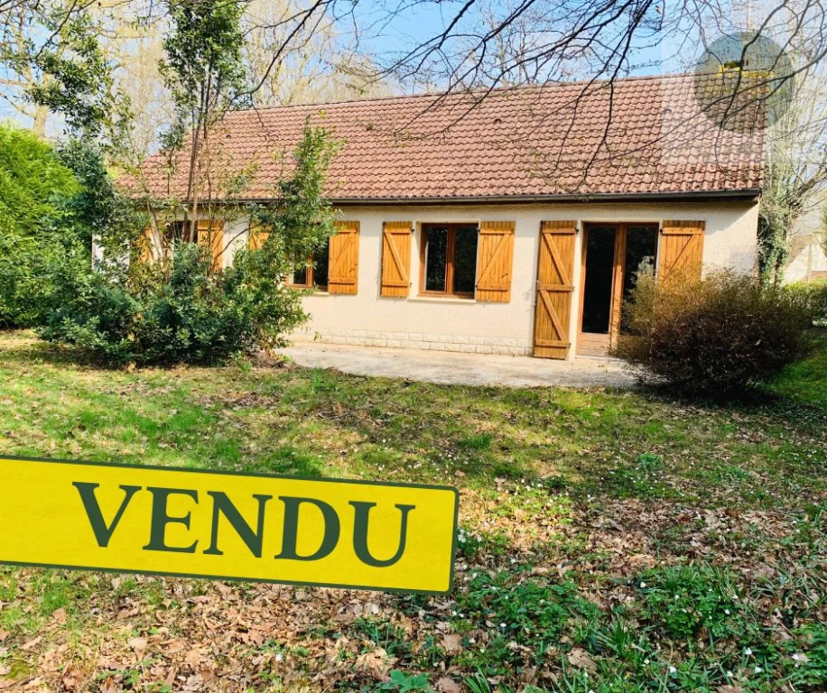VENDU maison traditionnelle avec garage