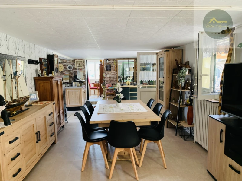 Cuisine ouverte aménagée de 12 m2