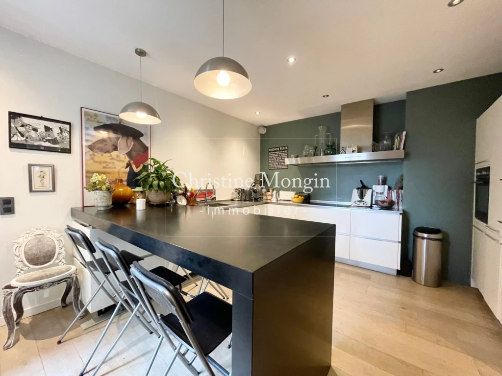 2/3 Pièces 80m2 à vendre Neuilly sur Seine rue Perronet