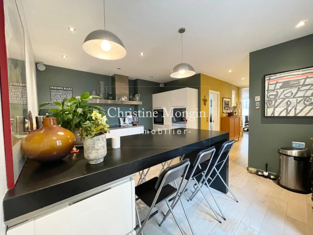 2/3 Pièces 80m2 à vendre Neuilly sur Seine rue Perronet