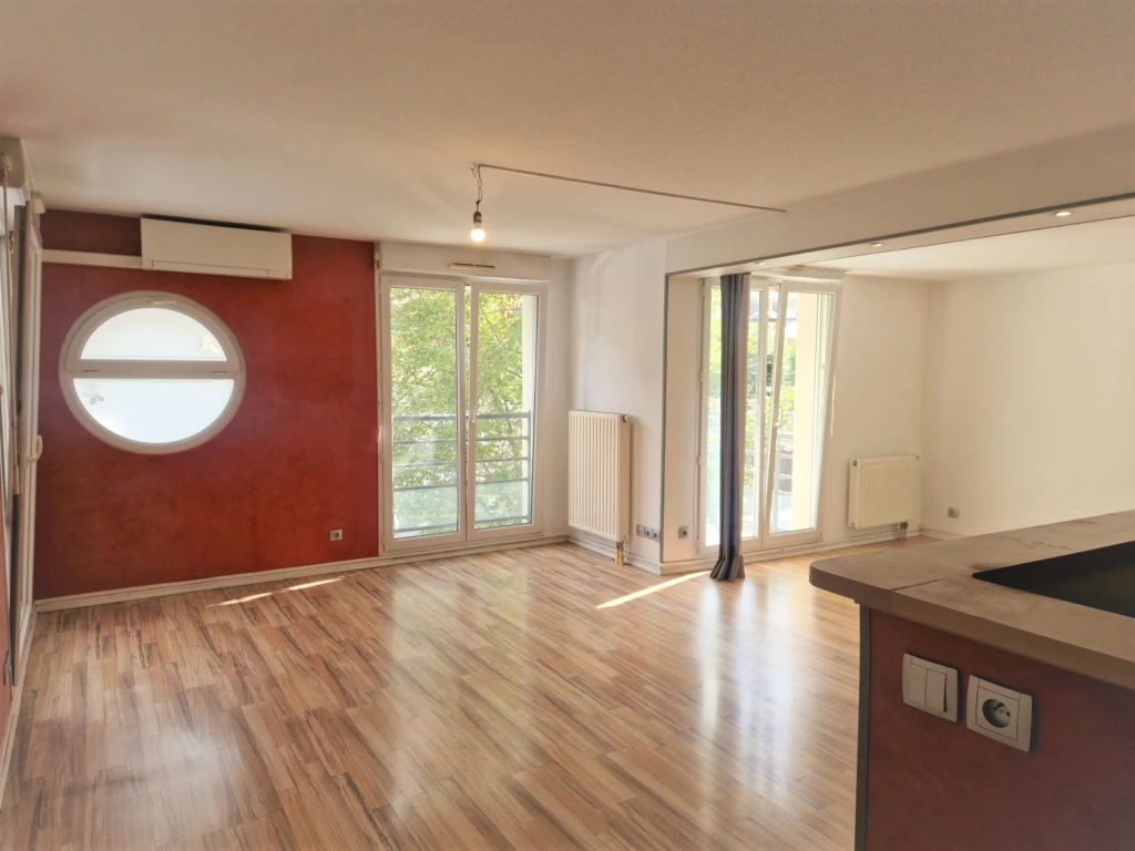 Appartement 4 PIECES à vendre à STRASBOURG HALLES