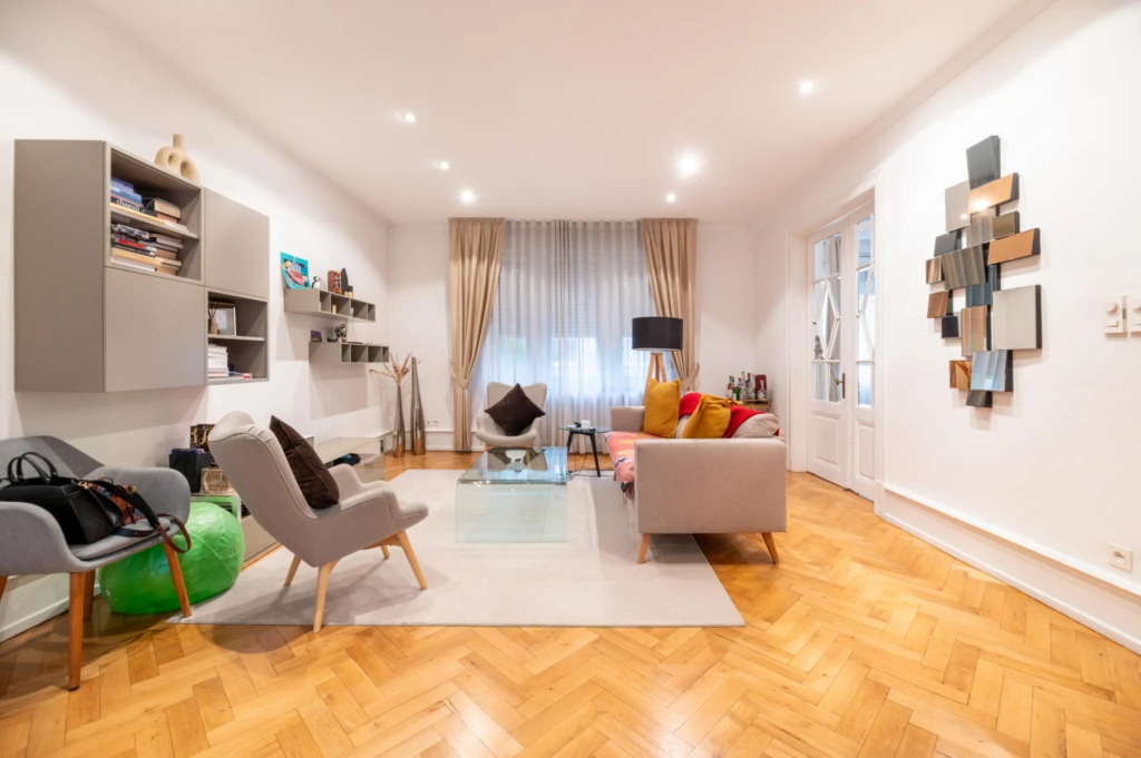VILLA DE MAITRE JARDIN A VENDRE QUARTIER ORANGERIE A STRASBOURG