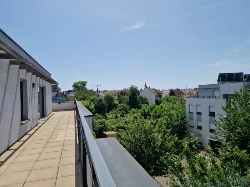 3 PIECES ATTIQUE   Terrasse à vendre à HOENHEIM