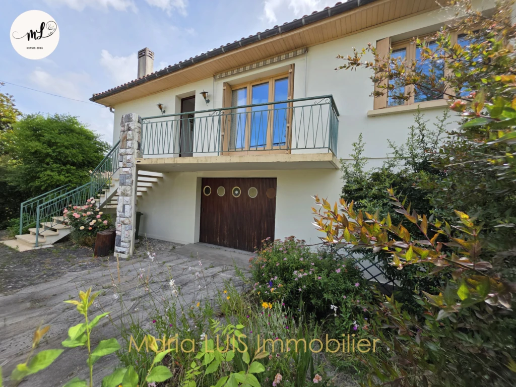 À voir maison traditionnelle avec des matériaux de qualité de 92 m2 et totalisant 187 m2