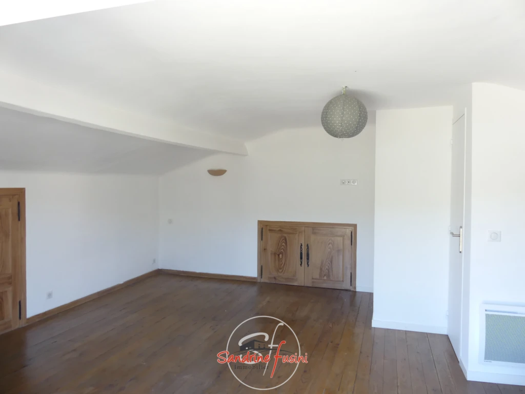 chambre 3 à l'étage