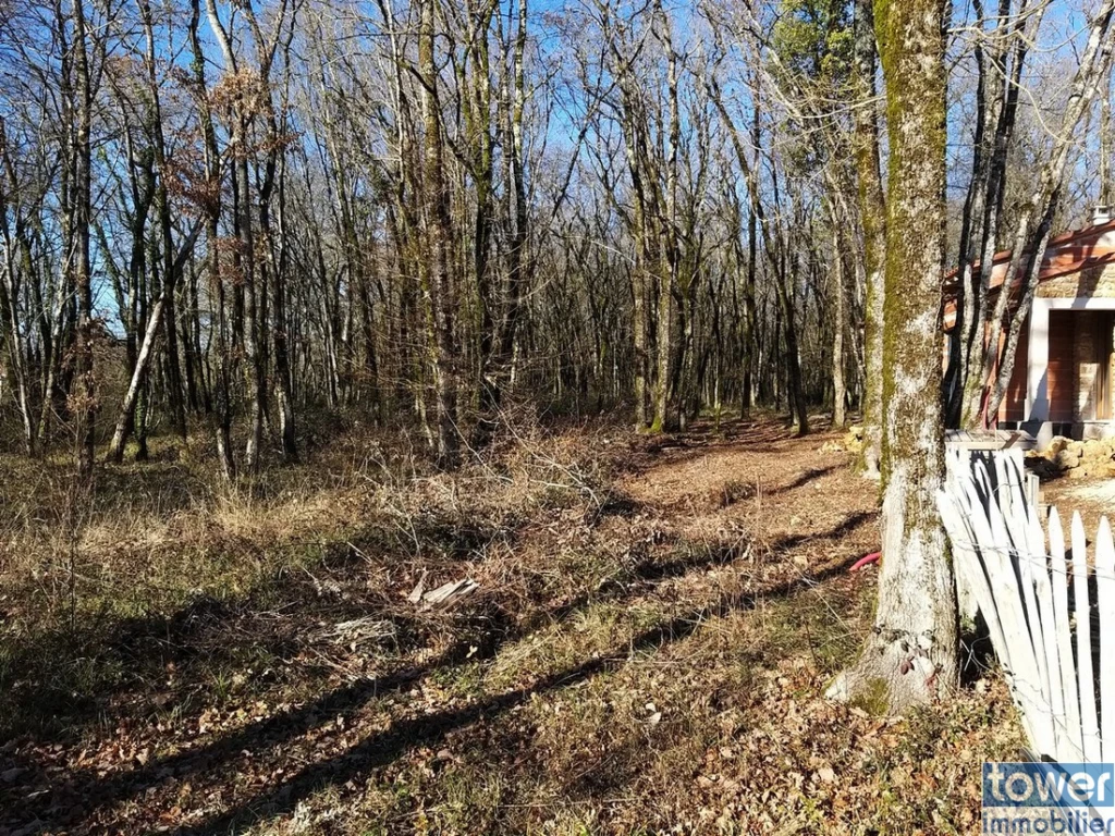 Terrain constructible à Pranzac à 11 mn de La Rochefoucauld