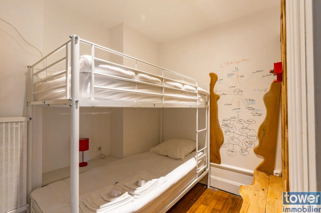 Chambre pour enfants du gîte de la maison à vendre à Montbron