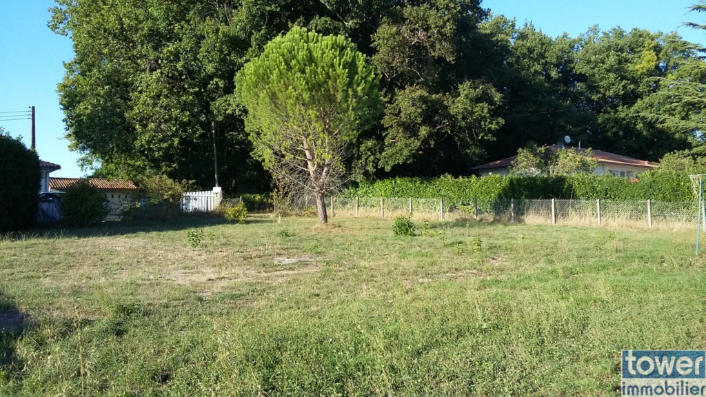 Terrain constructible - commune de Garat à 8 mn de Soyaux