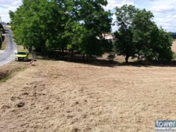 Terrain à bâtir à vendre sur la commune de Garat