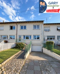 Entrée maison jumelée des 2 côtés 6 pièces à vendre 68390 Sausheim prox baldersheim
