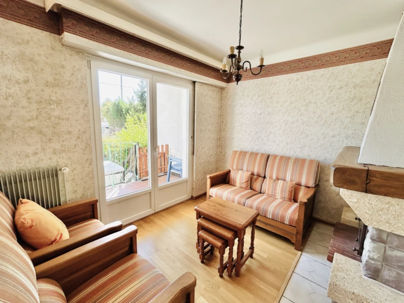 salon séjour avec cheminée accès terrasse, maison à vendre proche Battenheim
