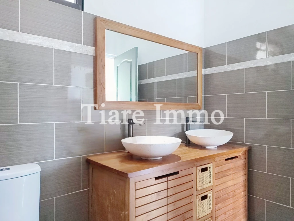 salle de bain de l'étage