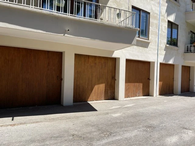 le garage / box
