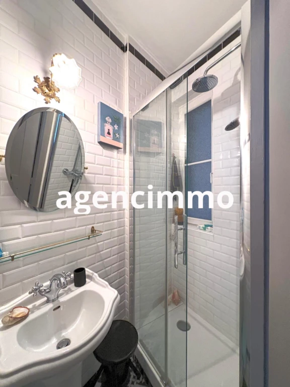 Salle d.eau/ chambre 1