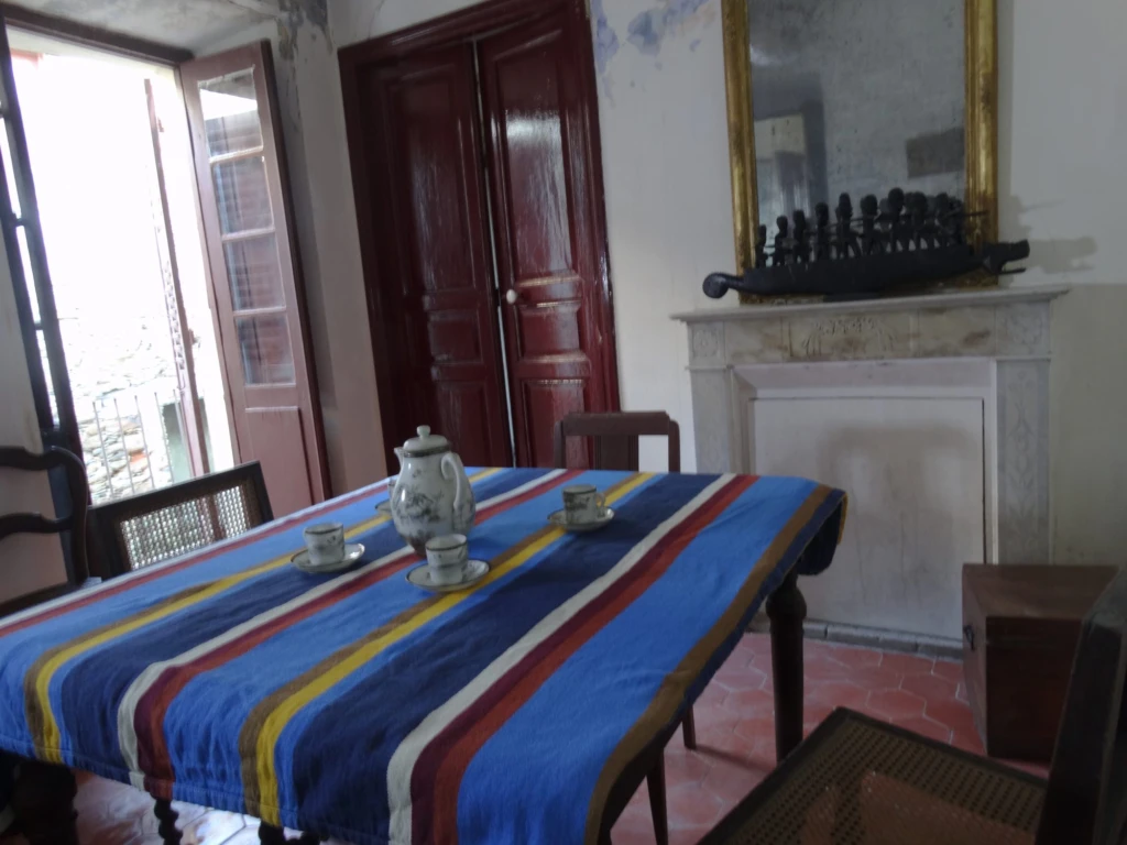 SALON FUMOIR
