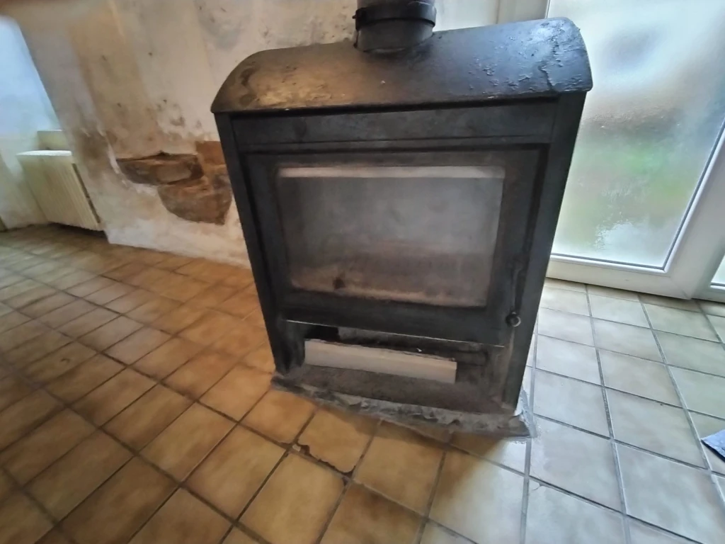Poele à bois maison principale