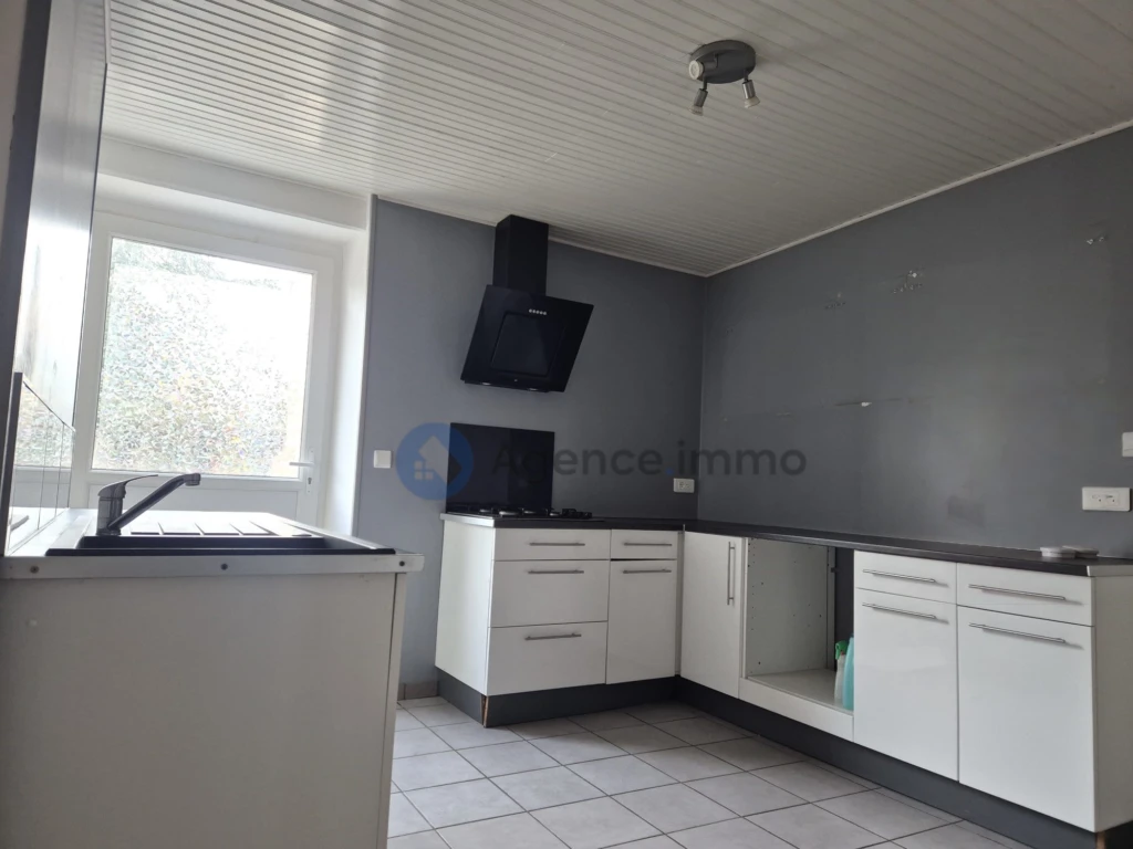 64190 Navarrenx Maison de 100m2 T4 à 140 000€