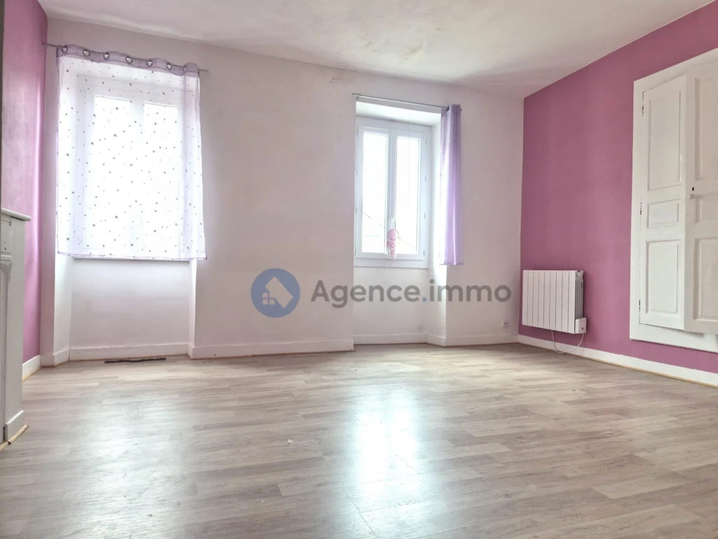 64190 Navarrenx Maison de 100m2 T4 à 140 000€