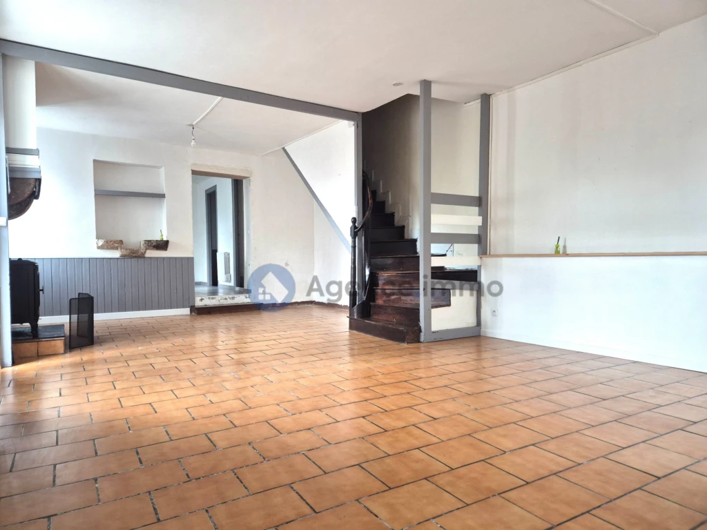 64190 Navarrenx Maison de 100m2 T4 à 140 000€