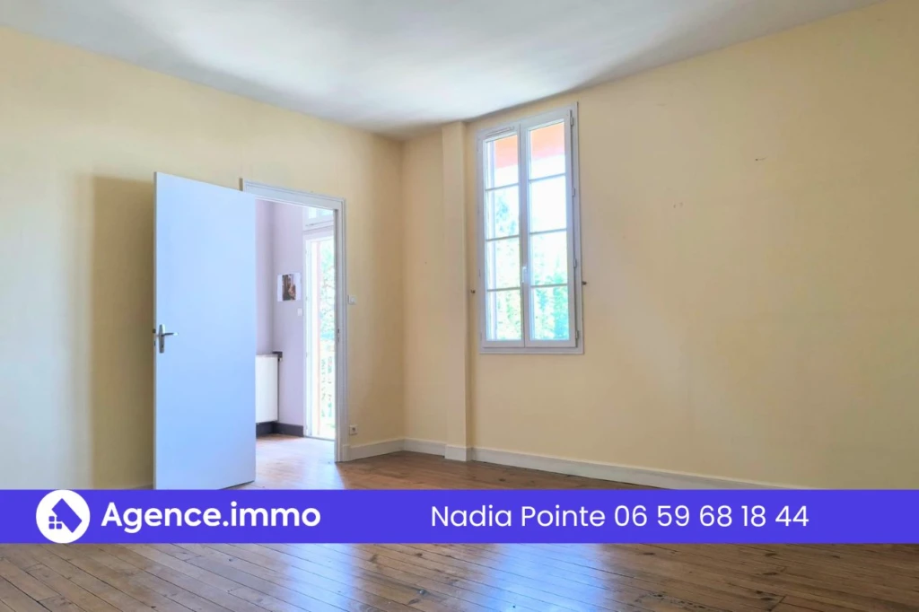 CHAMBRE DROITE RETOUR