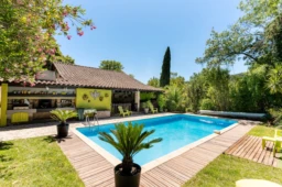 Maison Lamalou-les-Bains 232 m² Piscine 10x5,5m 5 chambres cuisine d'été