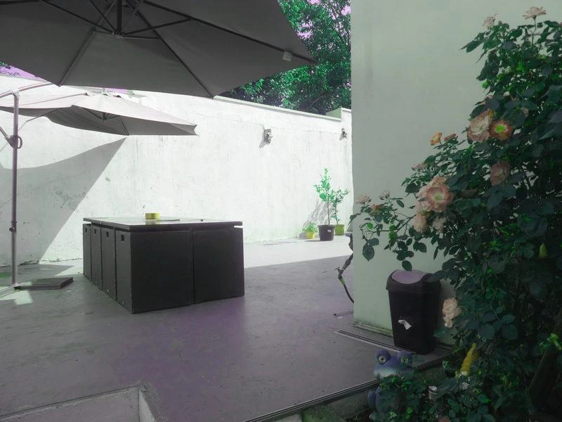 REZ DE JARDIN