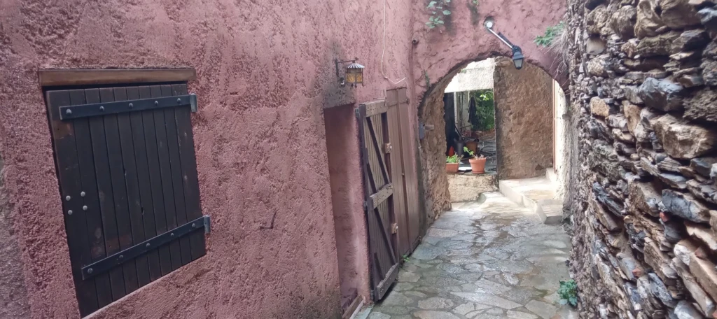 ruelle accès maison
