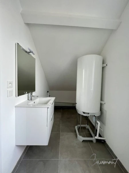 Salle de douches avec wc 