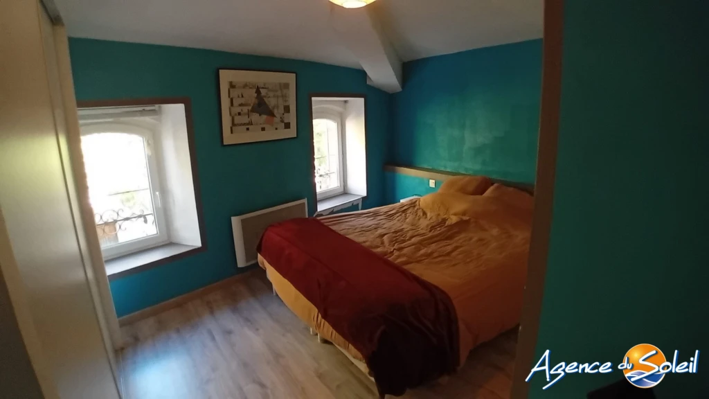 CHAMBRE AVEC PLACARD