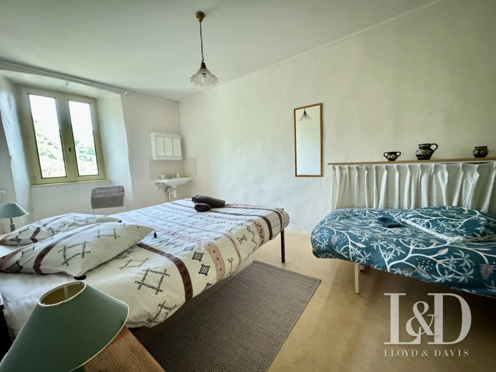 Chambre bâtiment principal