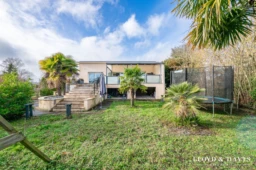 Façade & jardin – plain?pied moderne sur 1?200 m²