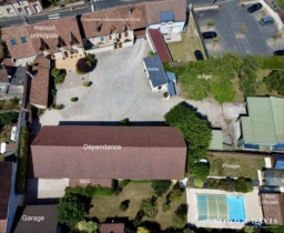 corps de ferme centre ville