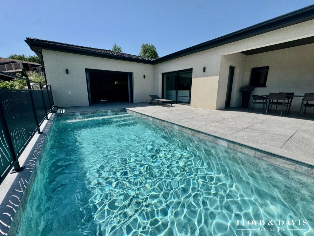 Piscine suspendue 4X3 au sel avec PAC