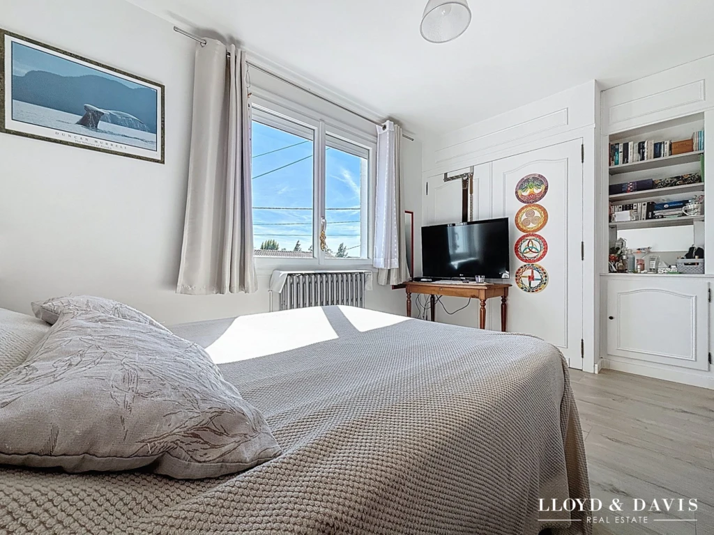 chambre2 (1er étage)